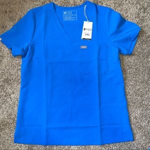 NWT FIGS Catarina™ One-Pocket Scrub Top